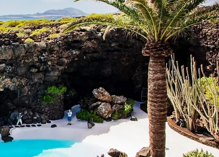 Apartament Vincent, Cozy And Sunny Over The Rooftops Puerto del Carmen (Lanzarote)