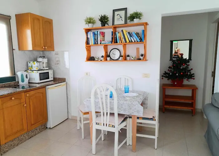 Appartement Vincent, Cozy And Sunny Over The Rooftops Puerto del Carmen (Lanzarote)