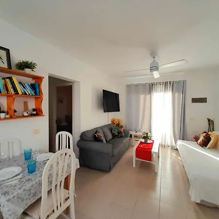 Vincent, Cozy And Sunny Over The Rooftops شقة بويرتو ذيل كارمين