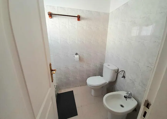 شقة Vincent, Cozy And Sunny Over The Rooftops